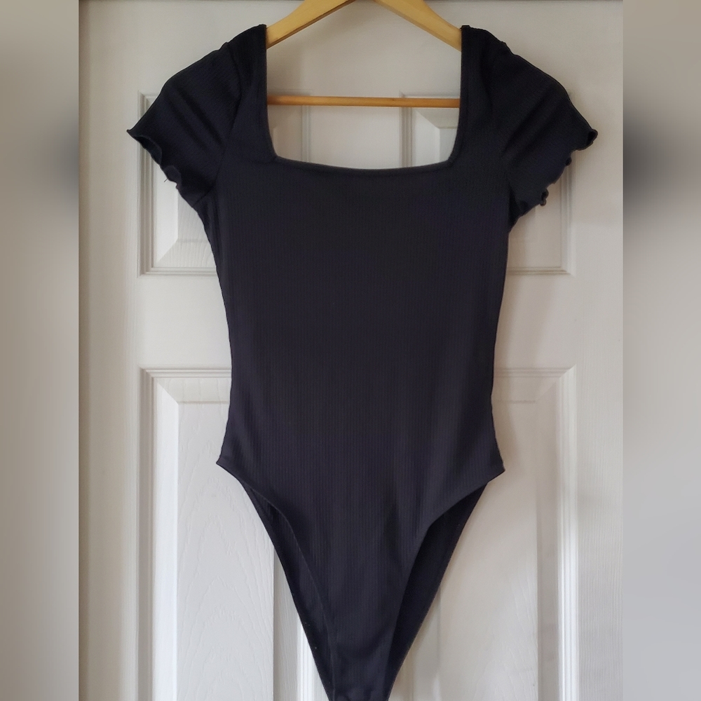 Elegant Black Square Neck Bodysuit
